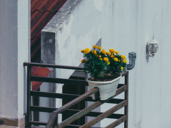 Balcony flowerpot