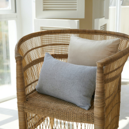 A wicker lounge suite