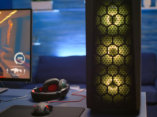PC station lightning