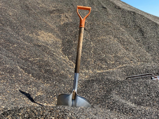 Hard shovel